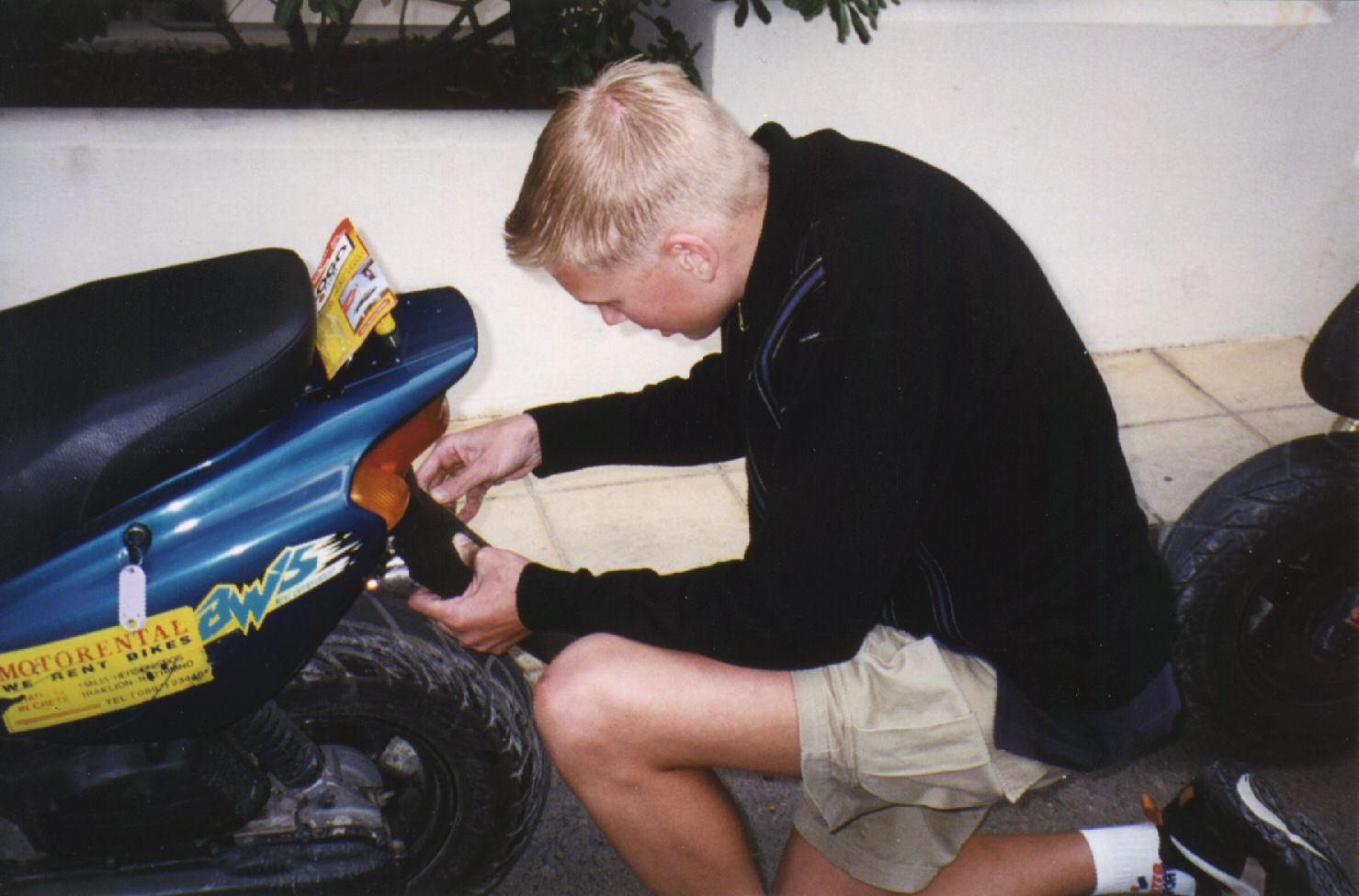 25600_G.jpg