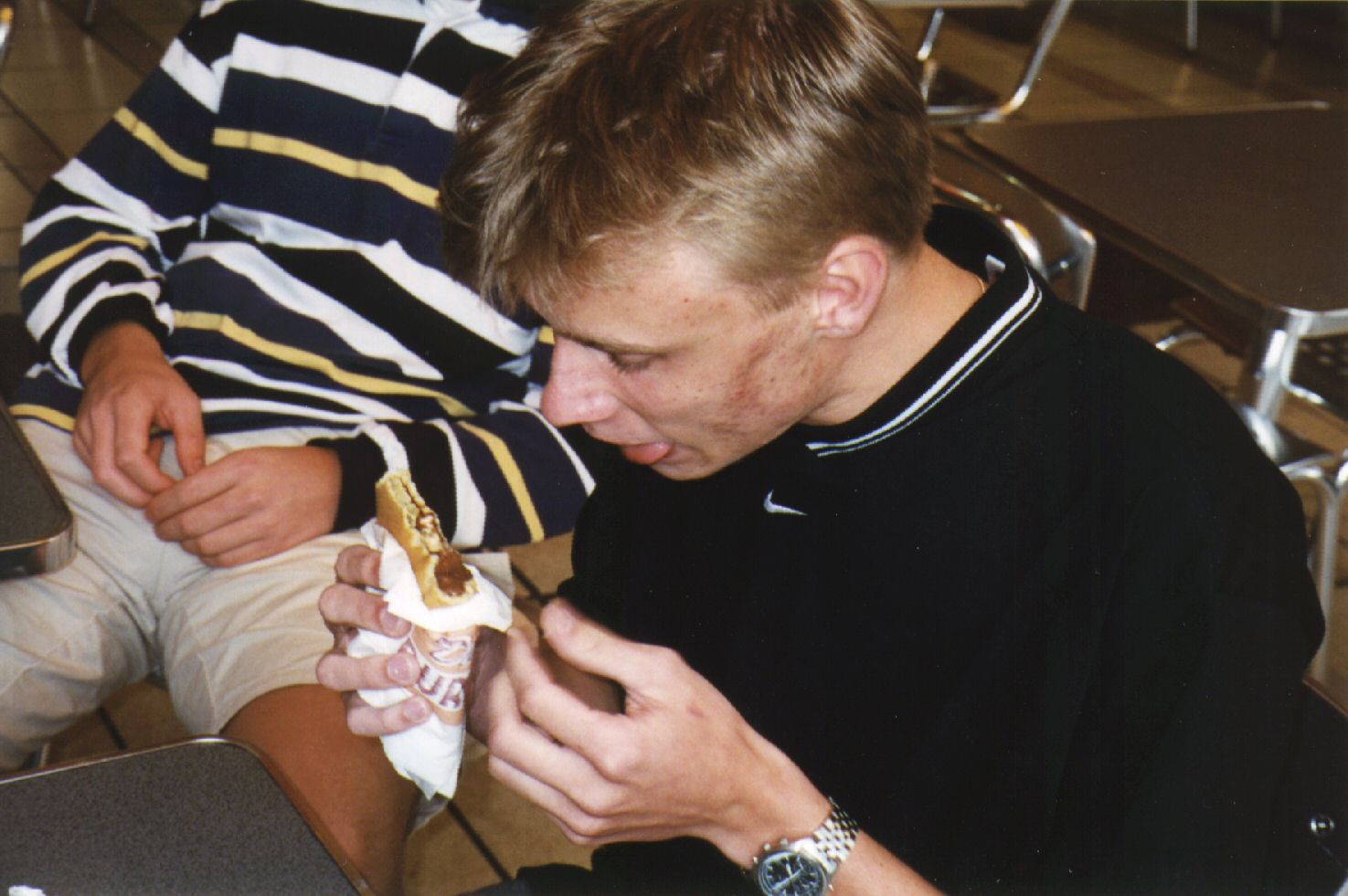25700_G.jpg