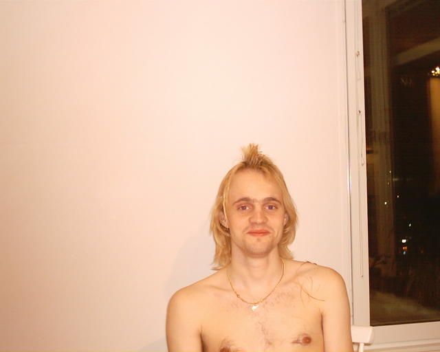 Mattias, en bit in i klippningen
