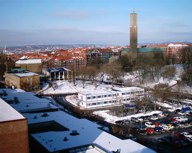 Biblioteket mitten vänster