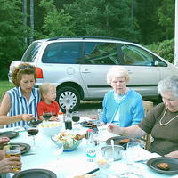 Martina, Julie, mormor och Ellen