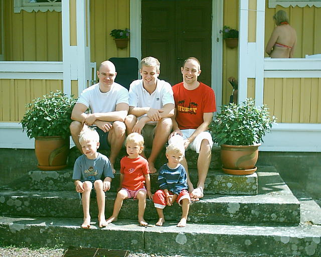 Övre raden: Fredrik, Johan och jag

Undre raden: Finn-Johan, Julie och Mats-Niklas