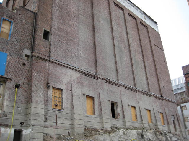 Östsidan av hus 2