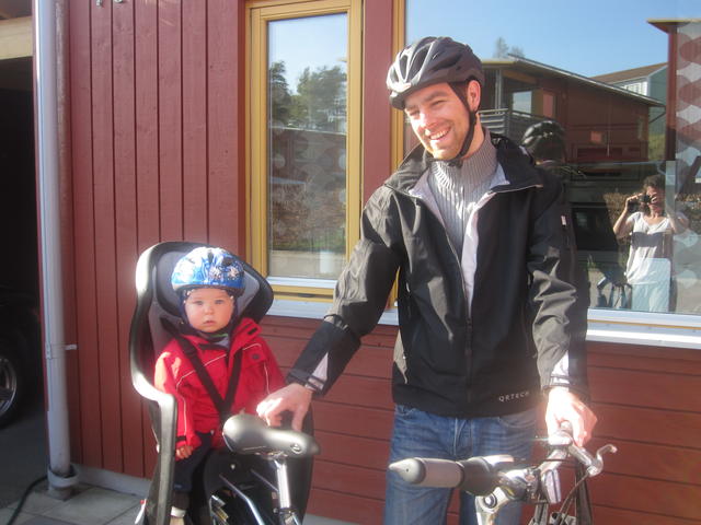 Cykeltur med pappa i solen